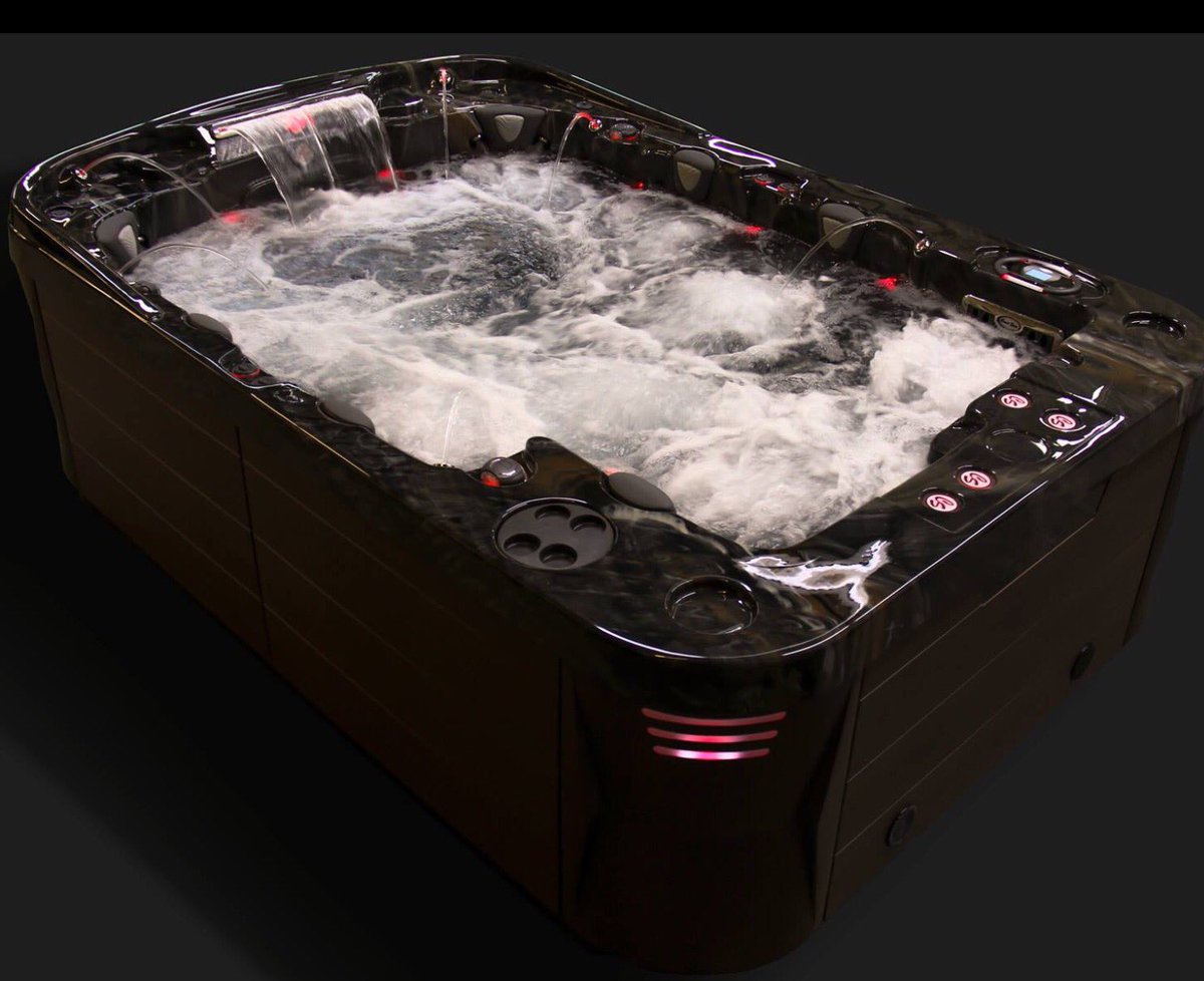 CoastSpasLV's tweet photo. #FindYourSpa @ #CashmanCenter #LasVegas #HomeExpo today & Sun! 1st time #FactoryRebates! Save 1000's off new & used #PremiumSpas! https://t.co/CJzqzz57DS