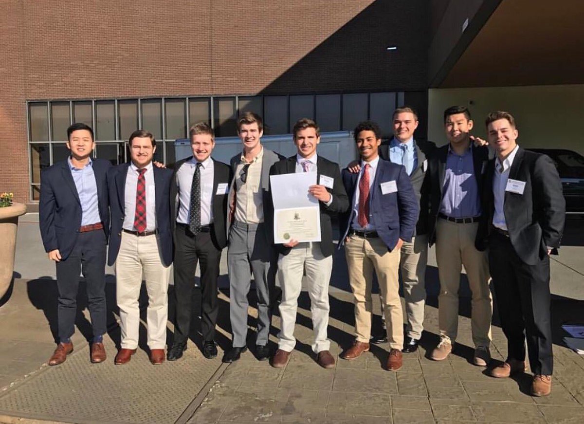 KA_Baylor's tweet image. This weekend, our chapter was presented the Academic Achievement Award at Province Council! Congrats Gentleman!
