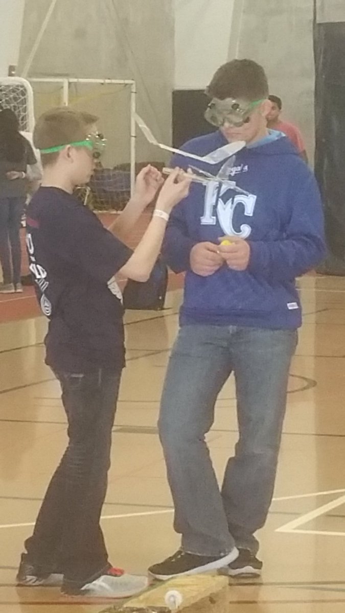 Barbie_Hartwell's tweet photo. Garrett and Matthew testing their Wright Stuff plane @ Sci O Regionals today! @emscardinals @SteveSplichal @SplichalJulie https://t.co/aSPg2YVbng
