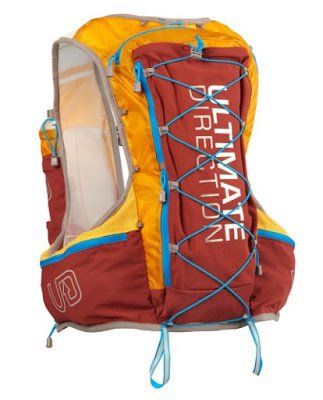 RoadTrailRun's tweet photo. Review by @jvoclv of the Ultimate Direction AK Mountain Vest: https://t.co/qYC1ng6Otk. @UDhydrates @antonkrupicka #Toolsfortheselfpropelled https://t.co/ekGcAmKK33