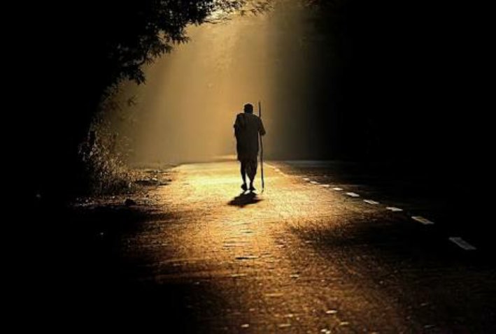 Bir şeyler yolunda gitmiyorsa,
Belki de yolu değiştirmenin
Zamanı gelmiştir...

Lâ Edri