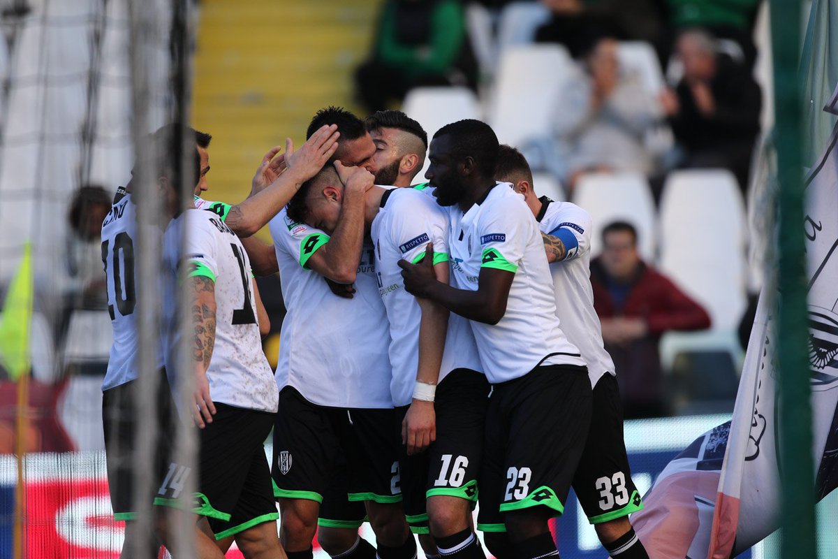 cesenacalcio's tweet photo. Le interviste rilasciate dai bianconeri #Rigione e @Renze33 nel post-partita di #CESPRO 1-2 #forzacesena
https://t.co/OBt3eTjqFg https://t.co/Rpu8jMwtO9