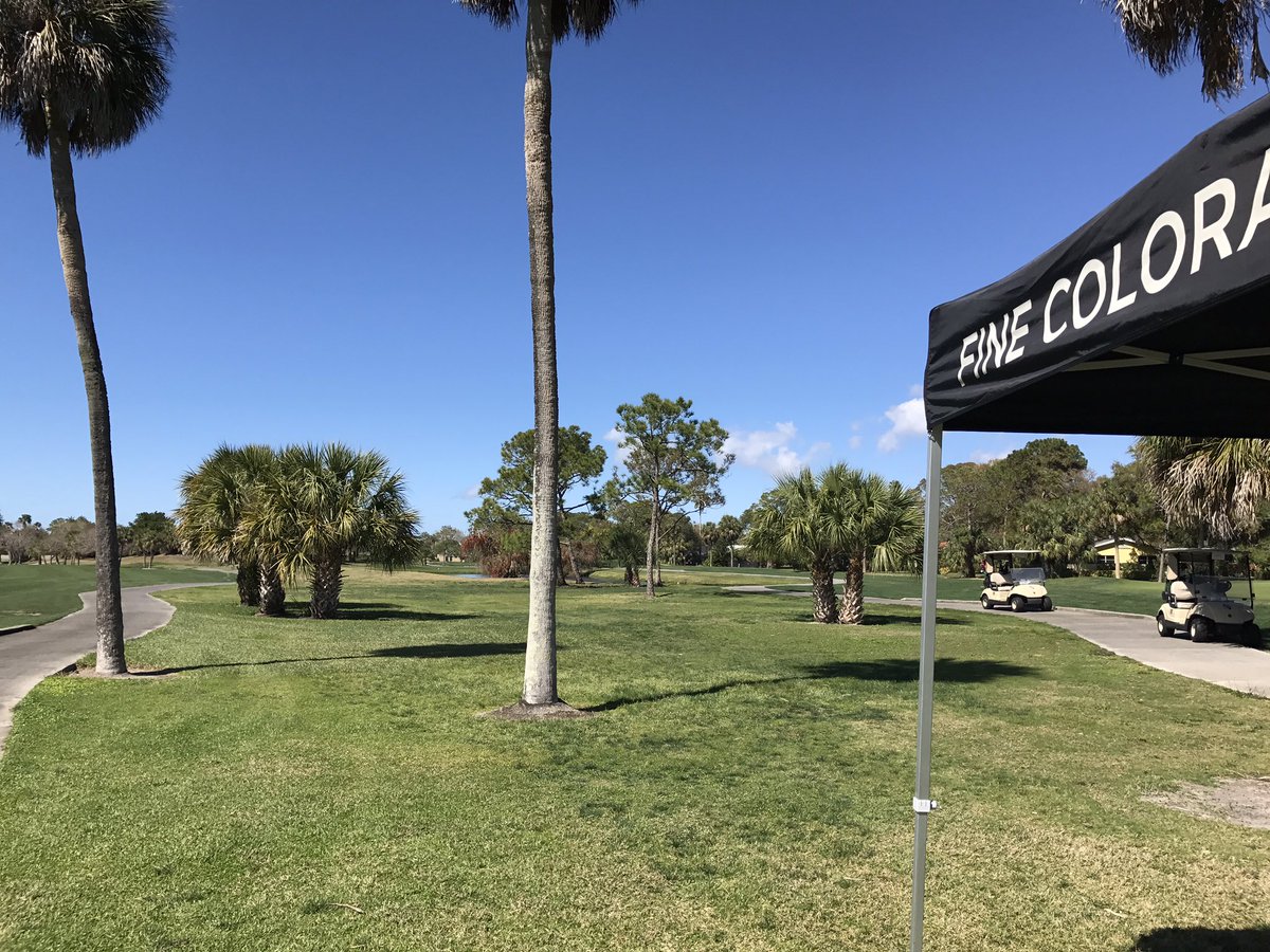 A nice day to drink some Breckenridge beers at Pasadena Yacht and Country Club in Gulfport!