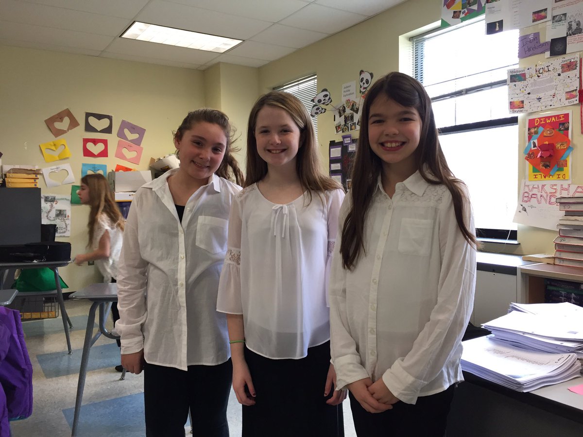 MrsBakke_Music's tweet photo. So proud of these girls! Getting ready to sing their hearts out with the Elementary All County Chorus! #dcmea @DCMEA_2 #sing @ArlingtonCSD https://t.co/q962fs3j6O