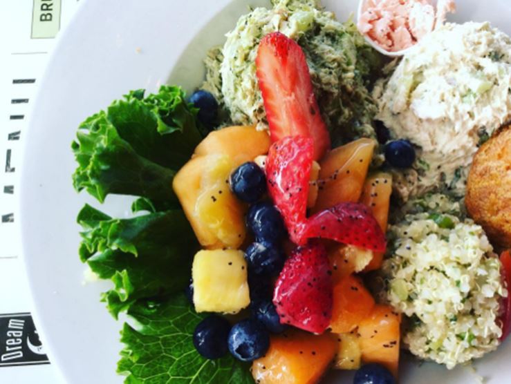 villonthepkwy's tweet photo. #Brunch at @TheDreamCafe, then #shopping. (Photo: dishinwithdaisy) https://t.co/5WfkWywhWh