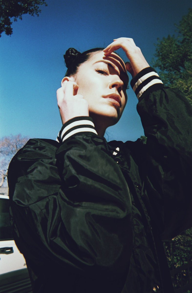 bishopbriggs's tweet image. Days with @TheGaloreMag ✨galoremag.com/bishop-briggs-…