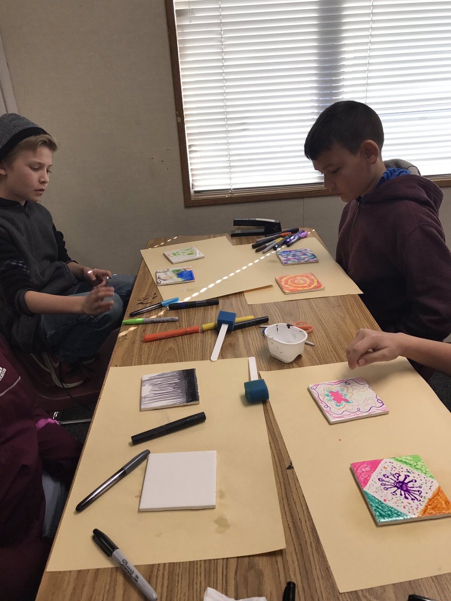 OhmySci's tweet photo. Art is happening.  #bestsaturdayever. @cv_explorer @CajonValleyUSD https://t.co/T2MIYmdHiF