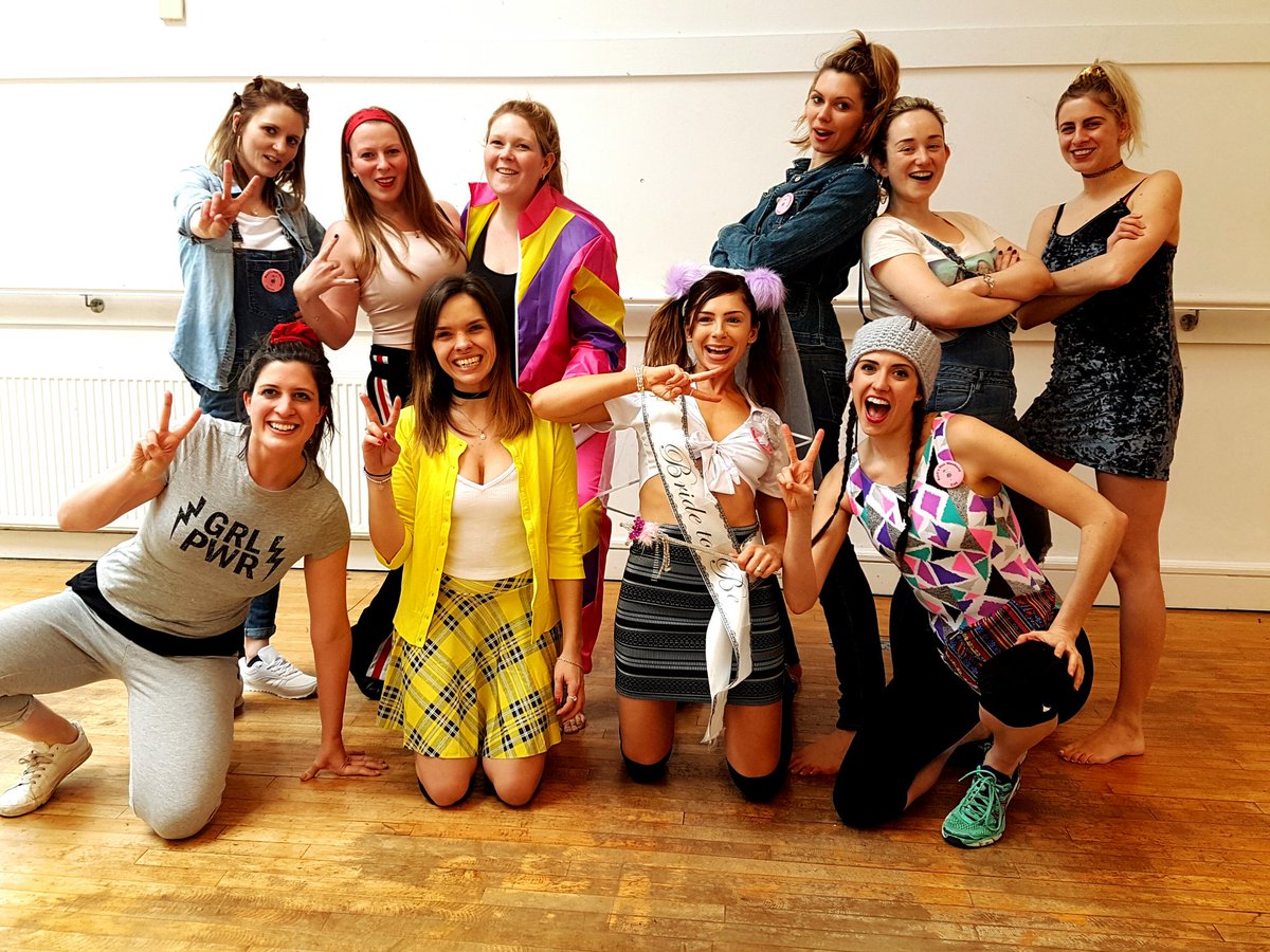 TashaCheerCo's tweet photo. Rachel &amp; hen's dance their way through the #90s #henparty #Brighton @cheercohen @CheerleadingCo @annal2605 https://t.co/cYIPRh0Ovz