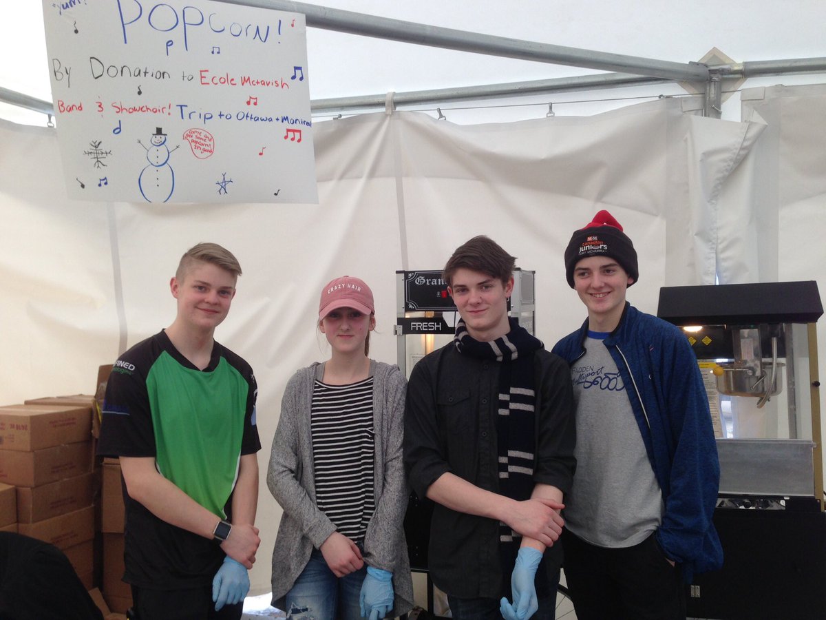 msbrockway's tweet photo. @EcoleMcTavish Band/Show Choir are back again today at #winterplay2017 making fresh popcorn! Stop by the WinterCAFE @RMWoodBuffalo @FMPSD https://t.co/S2I79hpK83