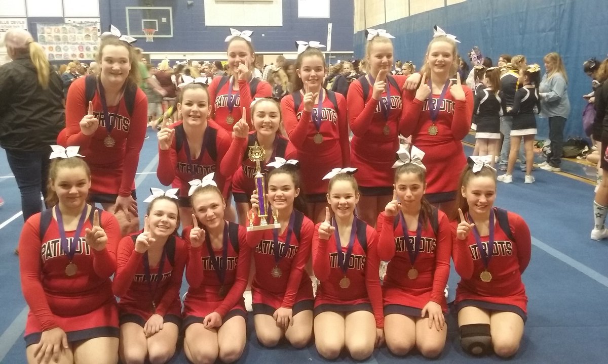 MiaJHenry's tweet photo. @GNG_AD  Patriots take 1st place with a season high score at Lewiston Vacation Classic #patriotproud https://t.co/vk2IpE31d4