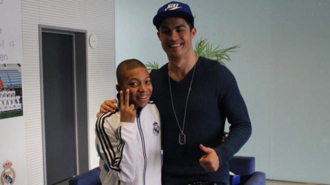 RealEspartaB's tweet photo. Kylian Mbappé ya estuvo en Valdedebas y conoció a su ídolo, Cristiano Ronaldo. El joven del Mónaco estuvo de prueba en la cantera blanca. https://t.co/Yvnn2Jpgrm