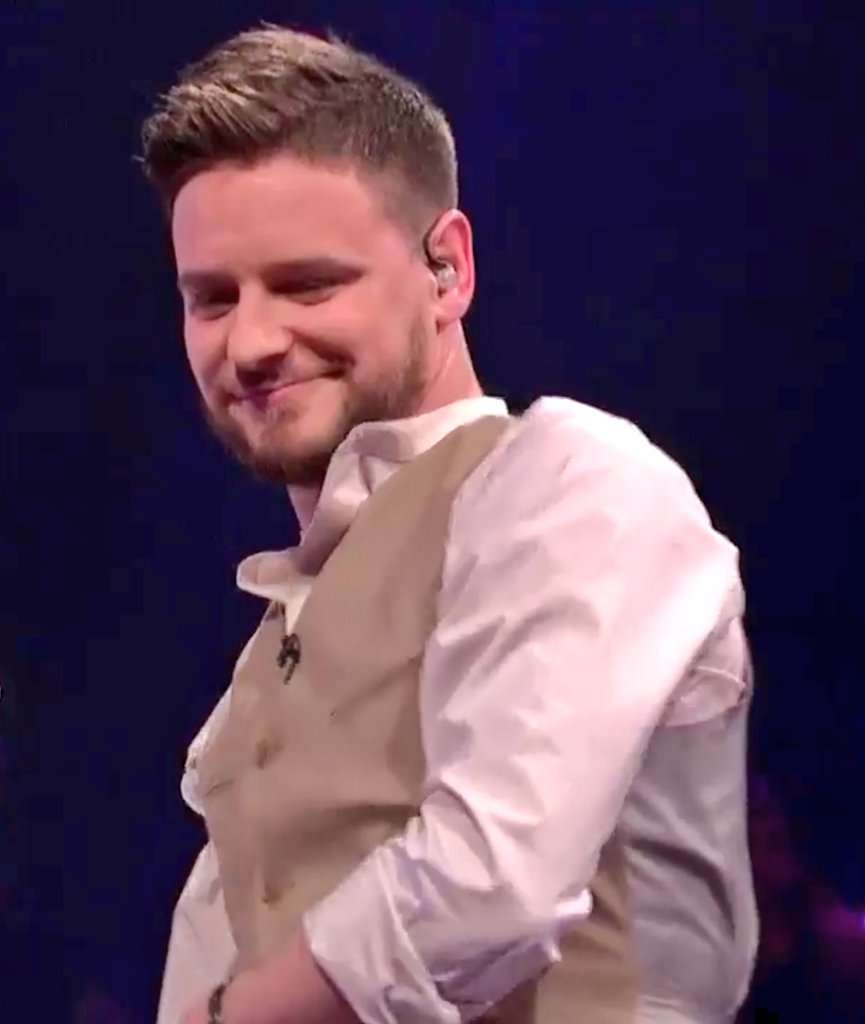 Normsi2's tweet photo. No maTTer what happens @BBCLetItShine ...
@mattthorpe86 deserves success & I'll be supporting himπ―
#LISFinal
#maTTπ https://t.co/C4tA6kHJD2