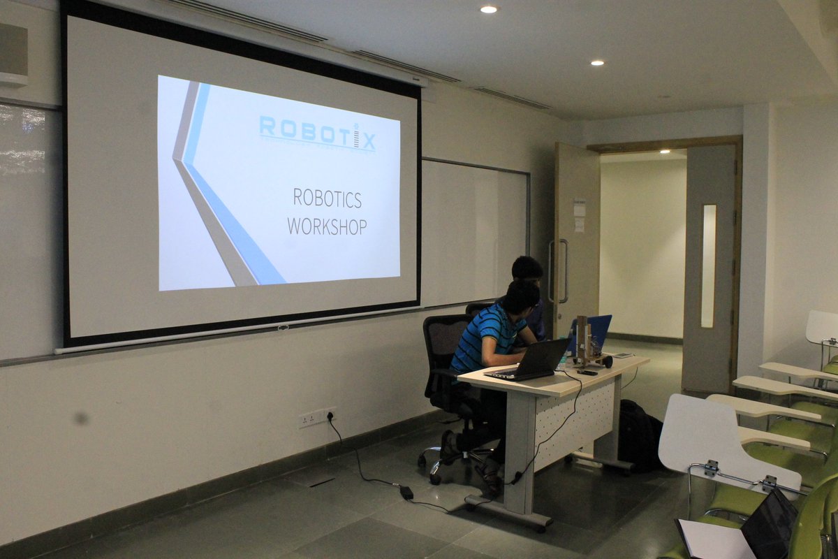 flucs1's tweet photo. #Bennett_University
#Robotics_Workshop
2 students came from IIT Kharagpur for the workshop. https://t.co/GiNGR4lnUY