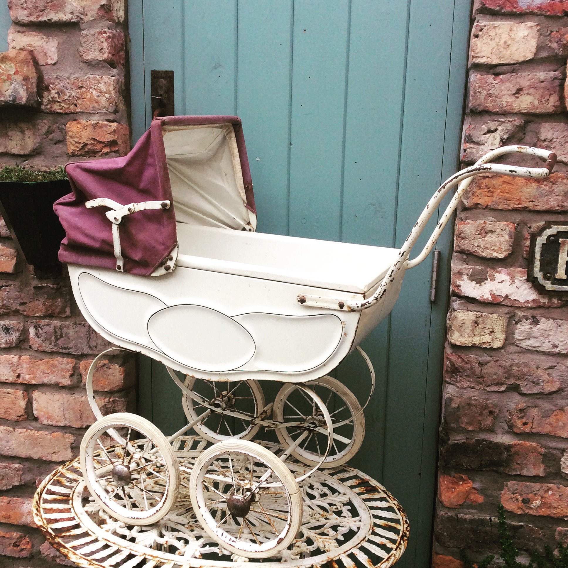 Tansad pram sales
