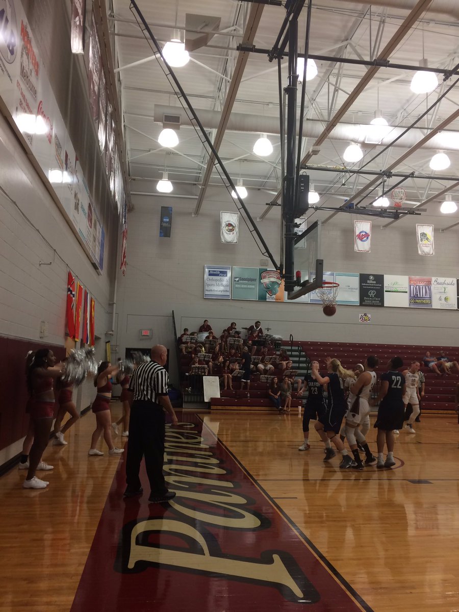 FTPepBand's tweet photo. A tight game into the last quarter. Let's go FIT! https://t.co/MmO1sVhMM0