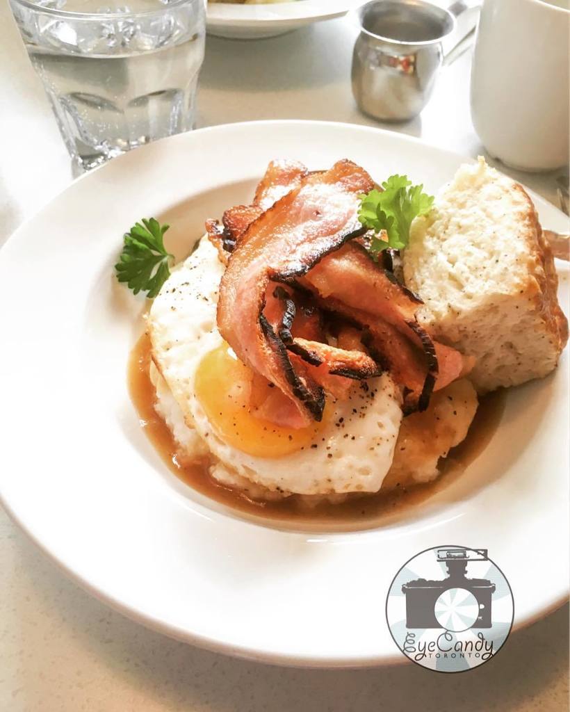 anngagno's tweet photo. Weekend brunch with @natalia_sokolovska #foodtrippin @whitelilydiner #sofreakingdelicious โฆ https://t.co/63IuAvSxzU https://t.co/2h68IZQqFh
