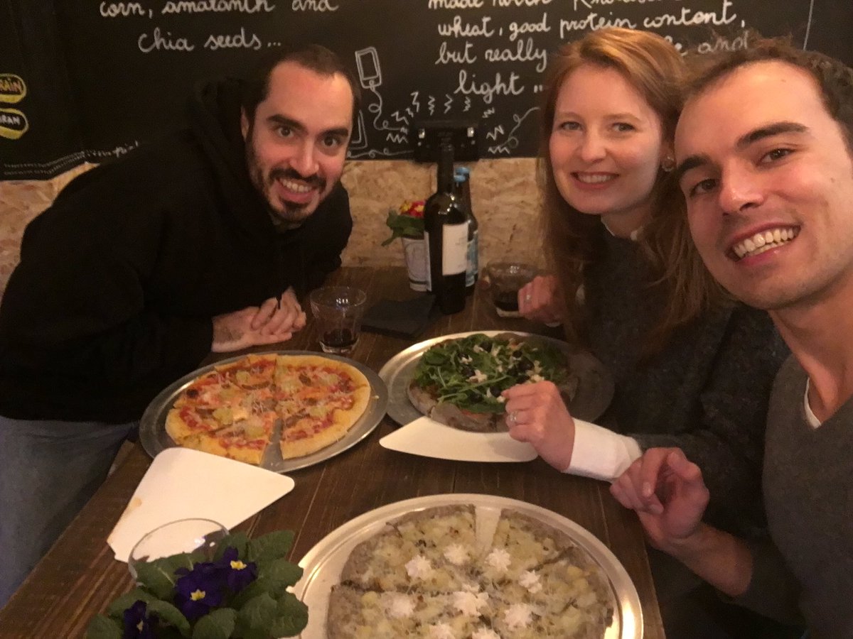 LiseGallais's tweet photo. #bestpizzaintheworld think #bellocrudo is my new #fav #pickyourbase #pickywops #lovefood #guiltfree #vegan https://t.co/IS1OWhv2zV