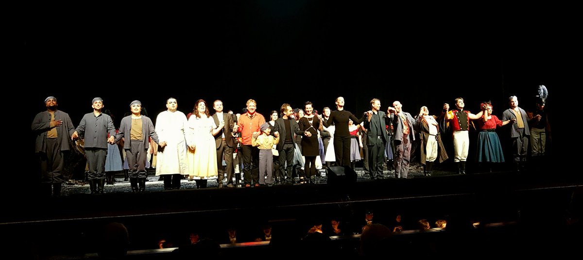 Opernjunkie's tweet photo. #CurtainCall der #Premiere eines sehr respektablen #Wozzeck|s in der #OperErfurt! 👏👏👏 #AlbanBerg #Bergfest https://t.co/DYOgQ6Ims0
