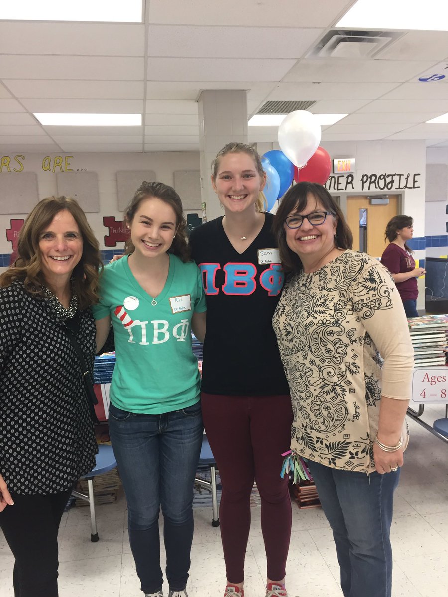 Herndon_ES's tweet photo. Thank you @pibetaphihq and @FirstBook for donating 150 books to Herndon Elementary! #letsreaddc https://t.co/5wfmXmVjrc