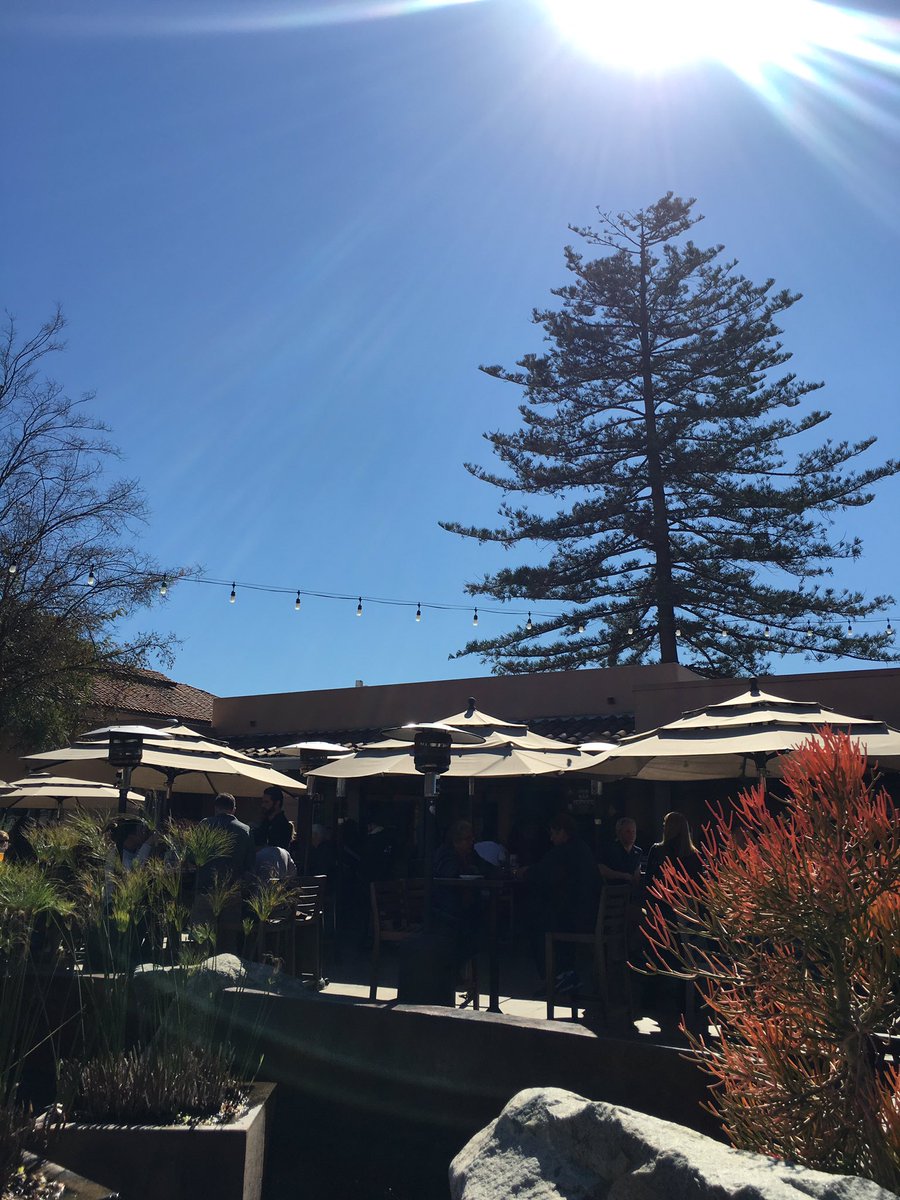 thinkcloud's tweet photo. Fantastic weather y'all. #planetearth https://t.co/VpfZZ7f7Ex
