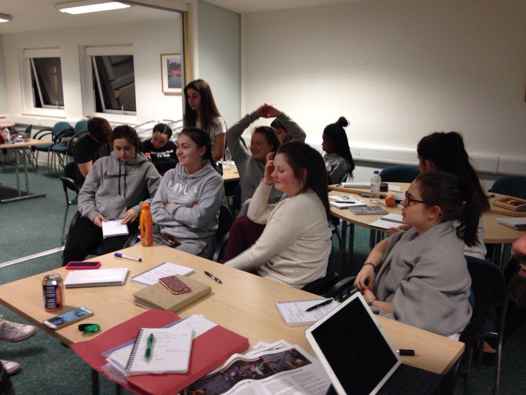RosshallMalawi's tweet photo. MYLOLs meeting to discuss our plans for the near future #exciting #communitydifference #makingachange π²πΌβ¨ https://t.co/xRKLFBzPXi