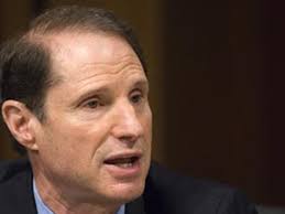 KXLNews's tweet image. US Senator #RonWyden joins Sheila Hamilton on facebook @ 4:15pm to discuss the alleged Trump administration's relationship with Russia.