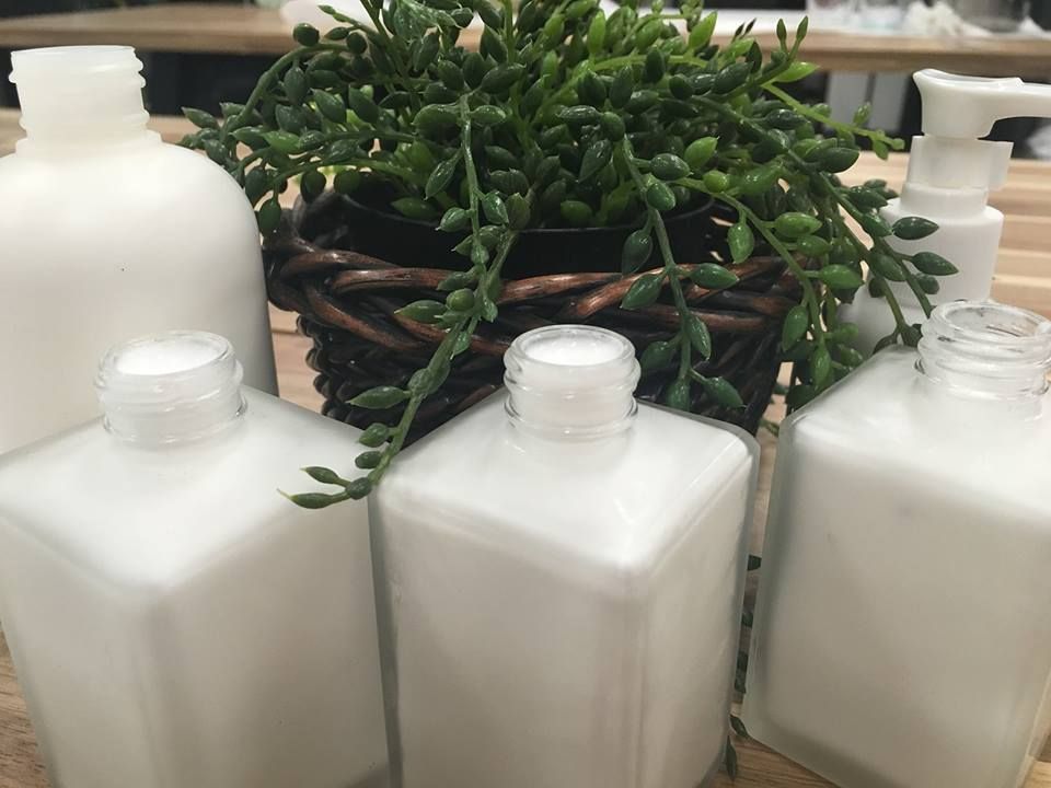SoapCoach's tweet photo. Join us in our #LotionMaking class March 26 #MD Learn about #preservatives & luxurious #lotions & #creams https://t.co/HWCmlwGKmM https://t.co/pPAWgZgWYT