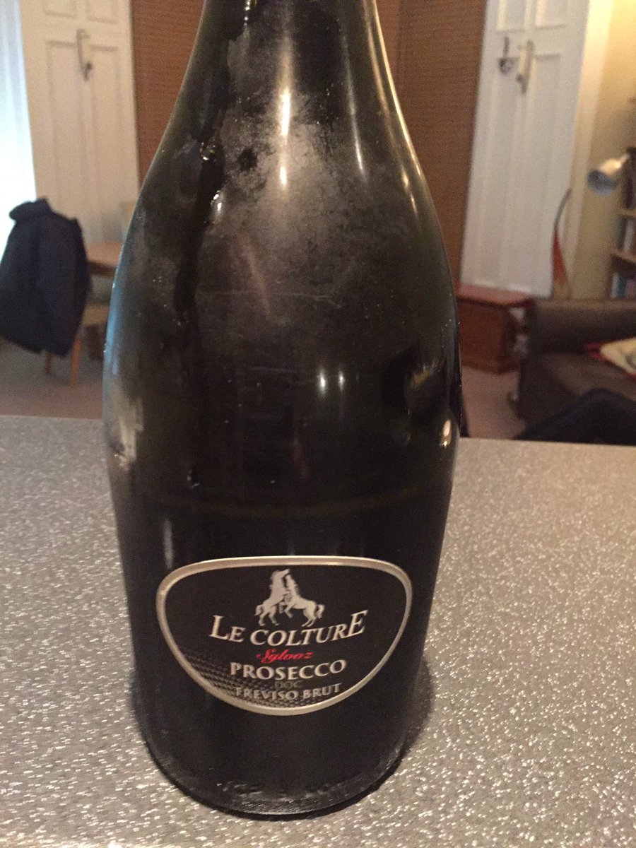 Best to celebrate a 6 Nations win with <a href="/bijouwineco/">The Bijou Wine Co</a> special! #SCOvWAL #lovely