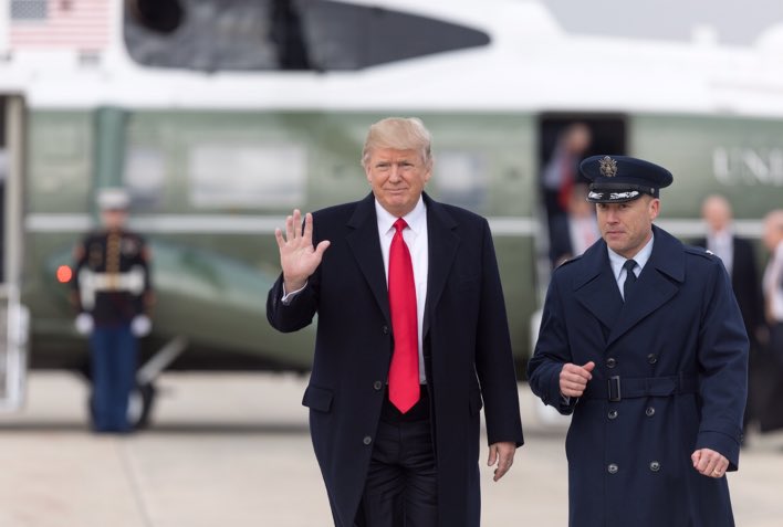 revphilipgreen's tweet photo. I do wish @realDonaldTrump wouldn't wear his tie so long... it should just overlap the top of trousers. #thatisall #actuallyitsnot... https://t.co/qqDYtZeI6J