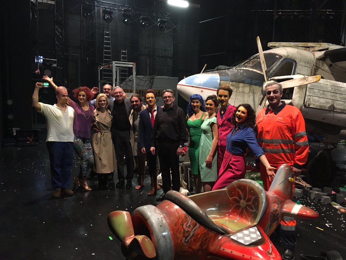 AugustEverding's tweet photo. Goodbye, FLIGHT! Das war die letzte Vorstellung... #InsideFlight https://t.co/8QvEpo1LBc