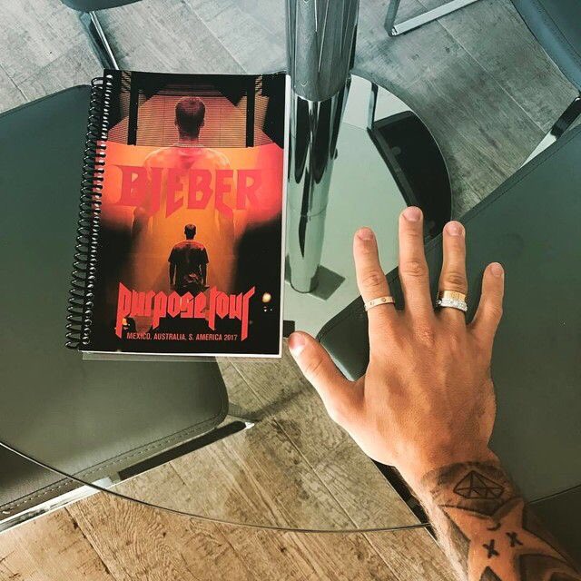 BieberSatisfy's tweet photo. Justin via Instagram https://t.co/4kqvON1PM6