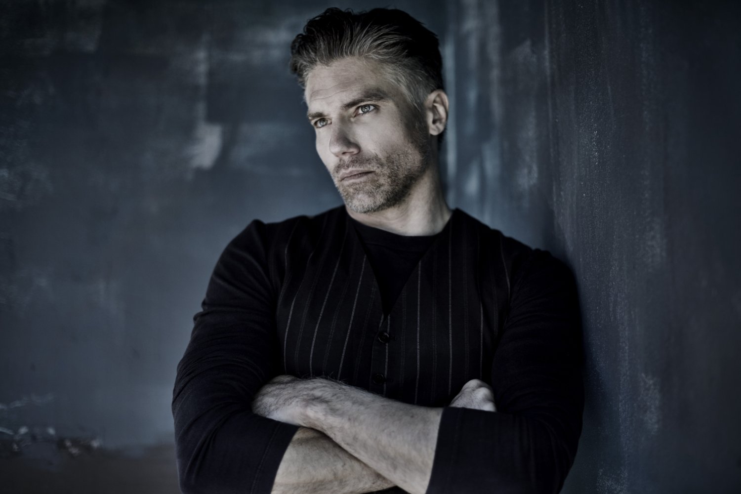 Happy birthday Anson Mount ! is one of the star actors in my cult film 