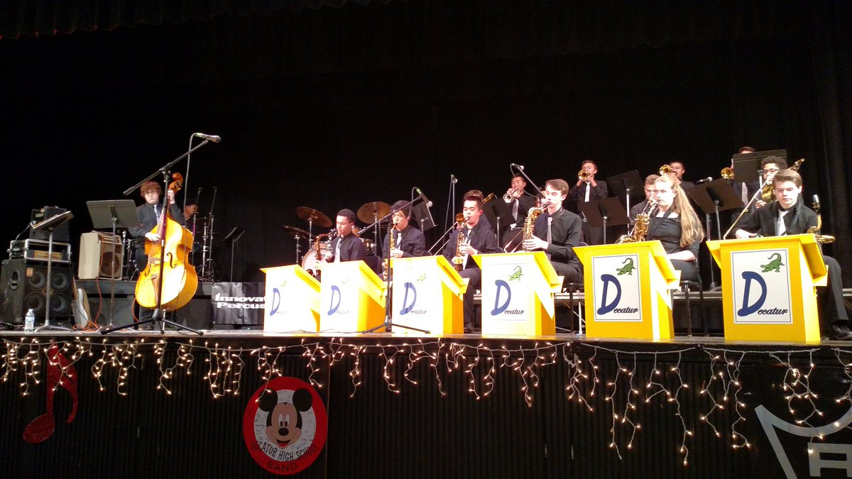 mrdavidbrower's tweet photo. Decatur Jazz Band laying it down at Big Band Showcase @FWPS210 https://t.co/wFN7tseebo