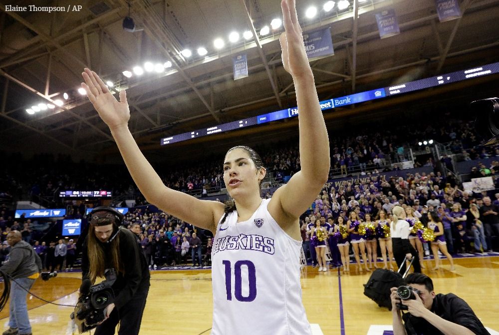 SeaTimesSports's tweet photo. Updated story from @percyallen: Kelsey Plum breaks all-time NCAA scoring record with 57-point performance >> https://t.co/vM3Zji0Gcw https://t.co/4WDy1txchF