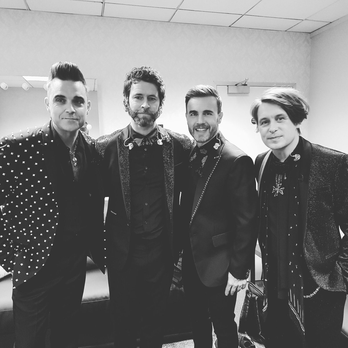 GaryBarlow's tweet photo. It was amazing to be back with all the boys https://t.co/Q99ccW5c1c