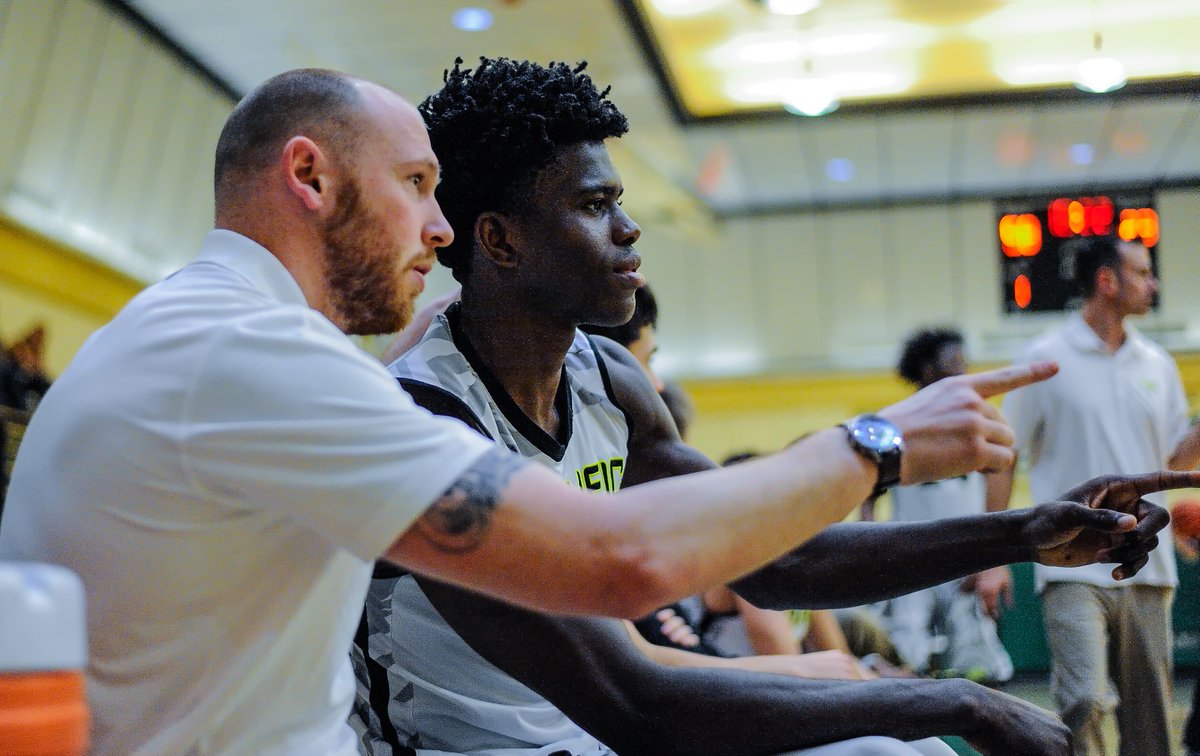 nv_sports_live's tweet photo. @NathanMarsing working with Brown @ProlificPrep @coachpdoherty @coachbmcknight https://t.co/ATYwPSTBIN