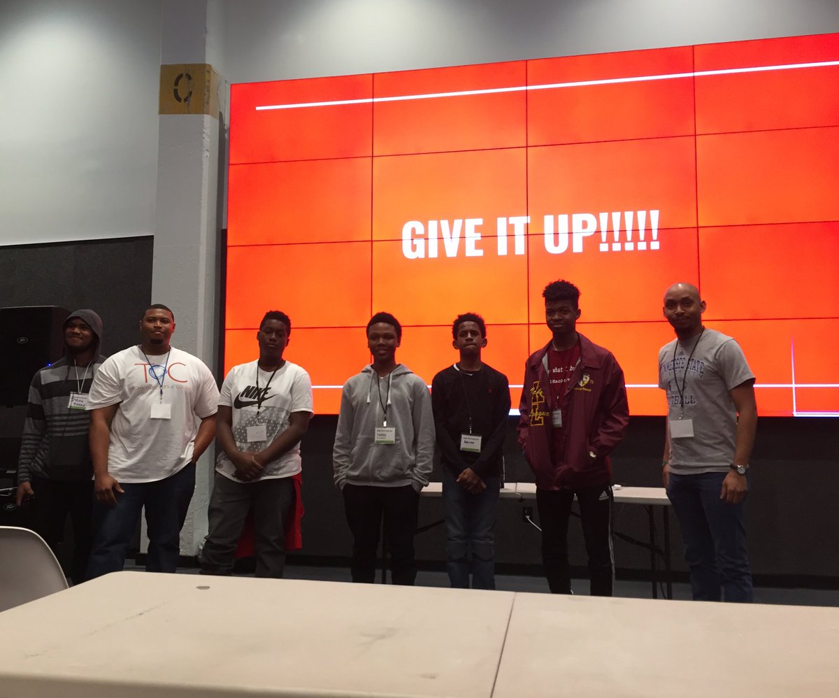 goodienation's tweet photo. 2nd place amongst High Schoolers are Team New School. #bhmyouthhack #hacktheviolence https://t.co/Uuc0Jglr7n