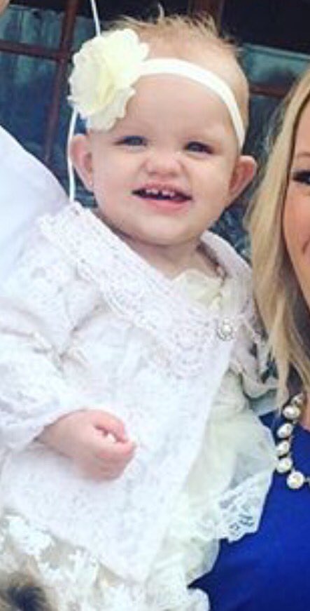 kyliemsmith121's tweet photo. I never want to not be looking at this pic of my niece 😂😂❤️ IM DECEASED OVER ALL OF THEM THO https://t.co/1gZsXtzXlF