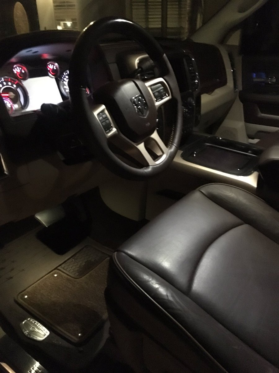 ceramic_ninja's tweet photo. #RAM 2500 #Laramie Longhorn #Cummins Turbo #Diesel @WashNinja 100% #GreenFriendly Premium #TruckDetailing! Full Exterior &amp; Interior Detail! https://t.co/hvd55qi66T