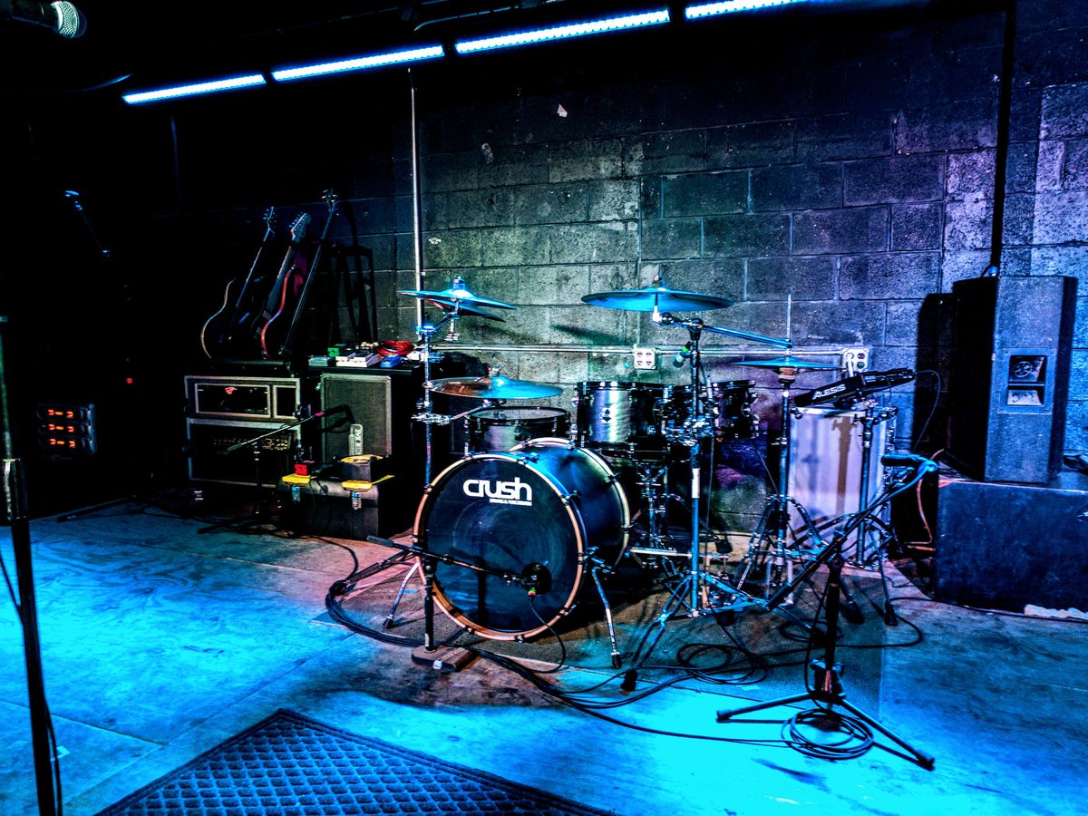 StevenDaleJones's tweet photo. Tonight's office: The 89th Street Collective in OKC. #crushdrums https://t.co/GiwD8ts0d3