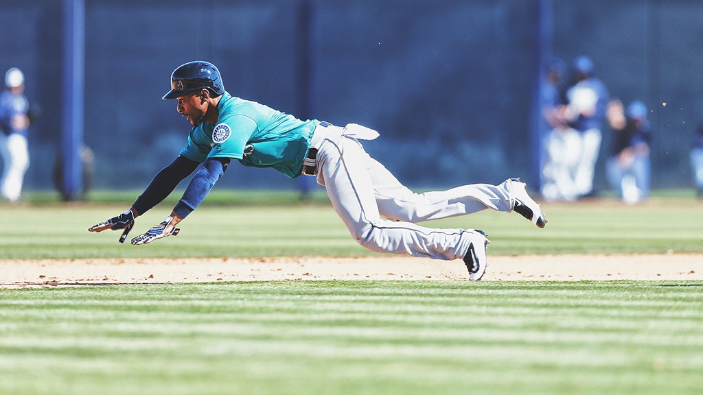 As they say, that's what speed do.  #MarinersST https://t.co/32KBq05uhs