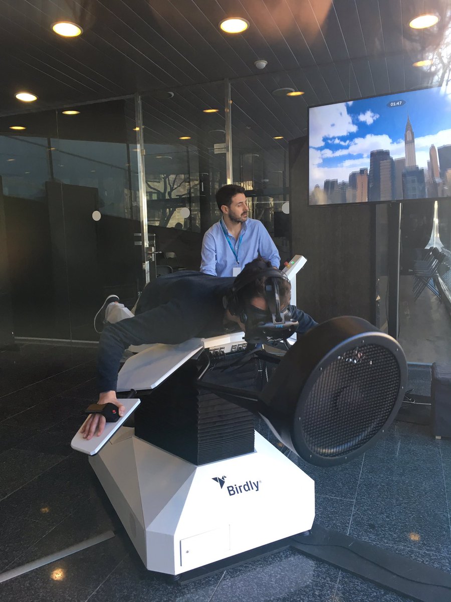 FICARQFEST's tweet photo. #VRpolis #birdly #bluemars #bailoutgroup @isostopy proyectos con visión espacial #360BCNVRfest 👌🏻🎥 https://t.co/rnDLU7mlo6
