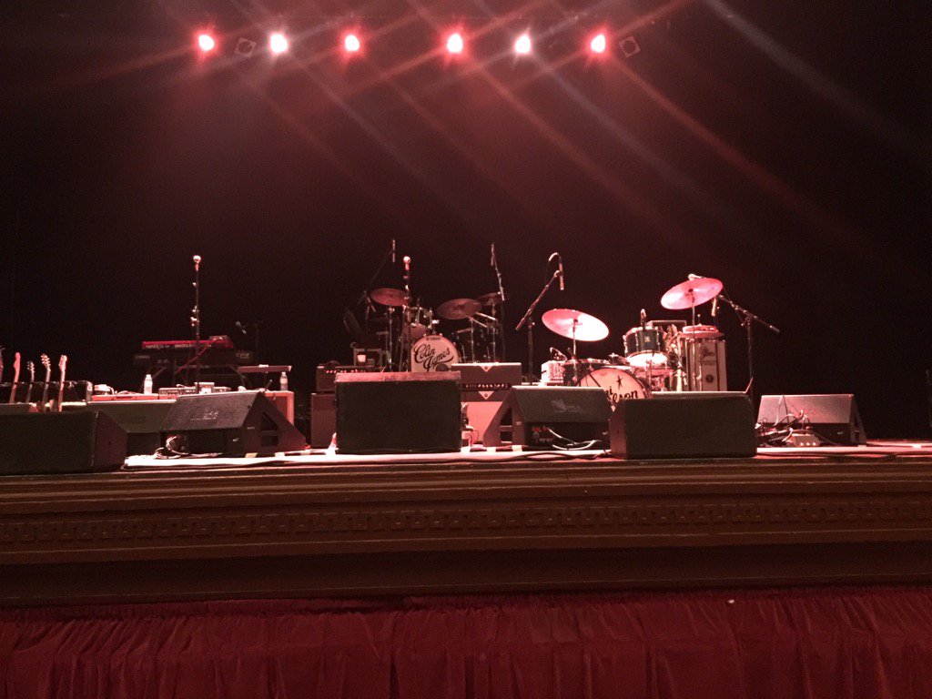 DMaydaniuk's tweet photo. 2nd row to see @ColinJamesMusic tonight. Going to be a great show!! https://t.co/niQxXHPcTE