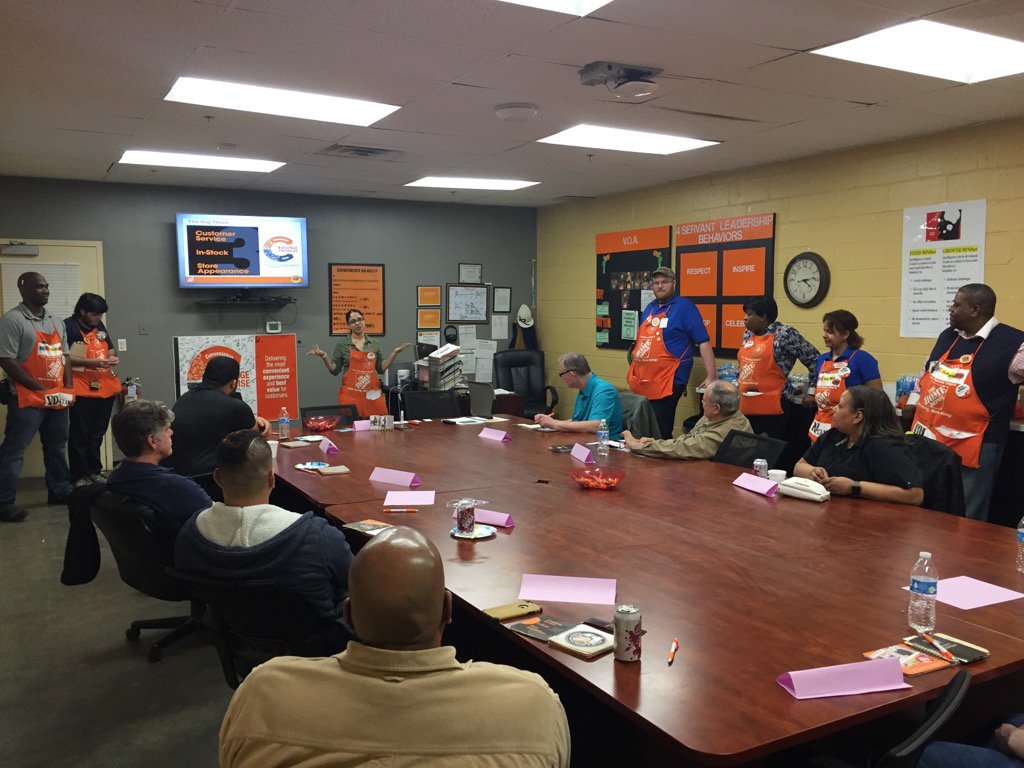 Store #1217 Leaders stopped in orientation to share their story and welcome our new hires.