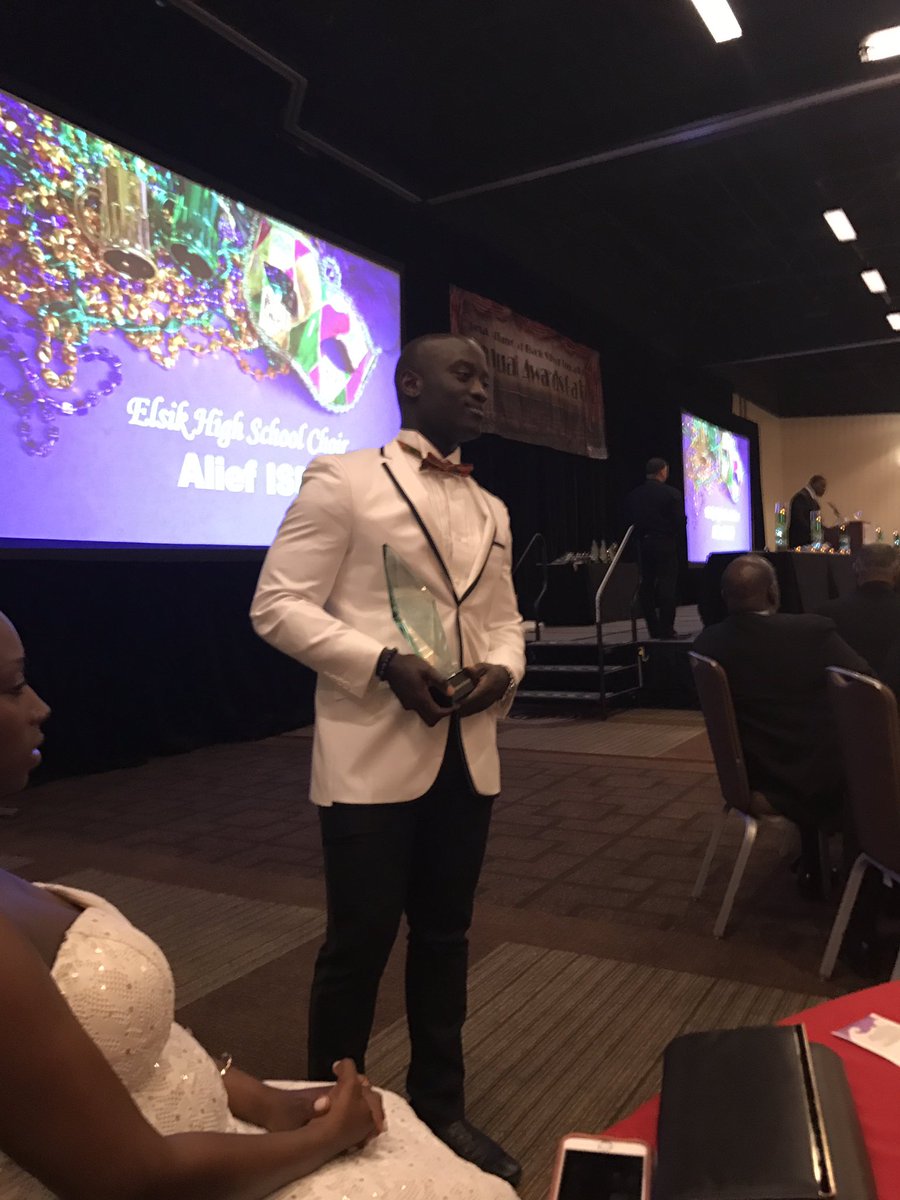 tchill_'s tweet image. Congratulations @DrKwabena, TABSE Principal of the Year!! #TABSE2017. @PME_Katyisd