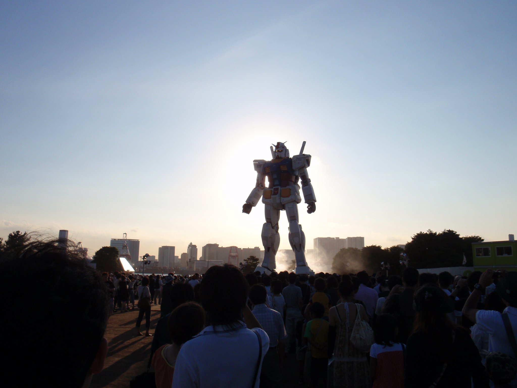 高山瑞穂 後光射すガンダムも潮風公園ならではの光景でした