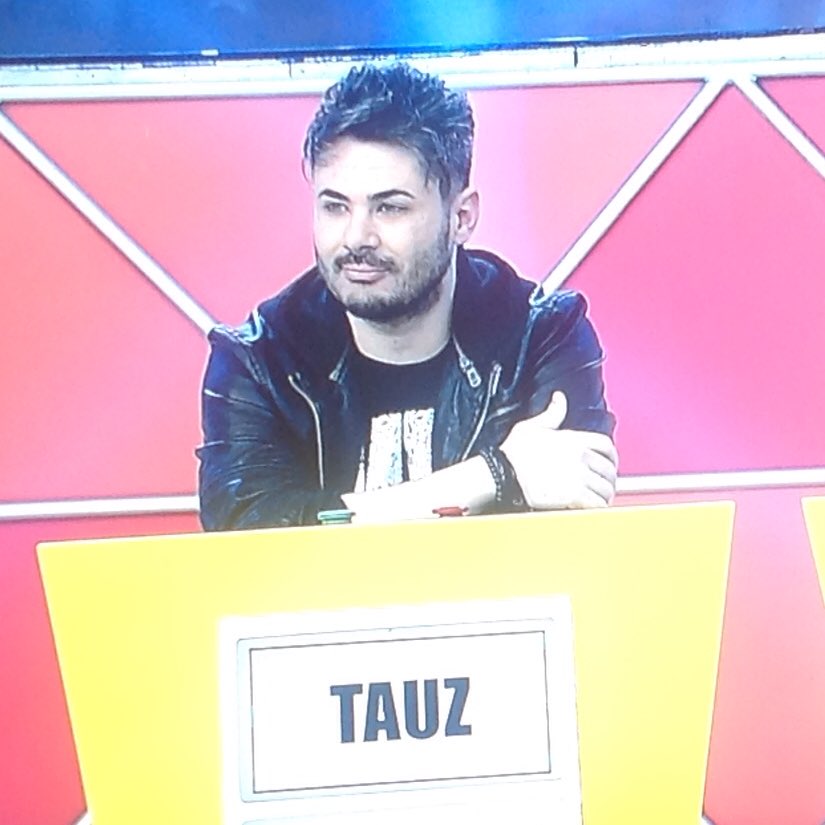 FanClubTauz's tweet photo. [#FOTO] 25.02.2016 | Tauz no Legendários.  #Legendários https://t.co/cSTVOi3rHT