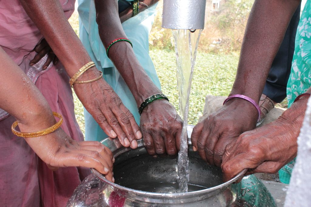 So far, we've helped provide 494 Well of Life projects in India! #waterrelief #givehope