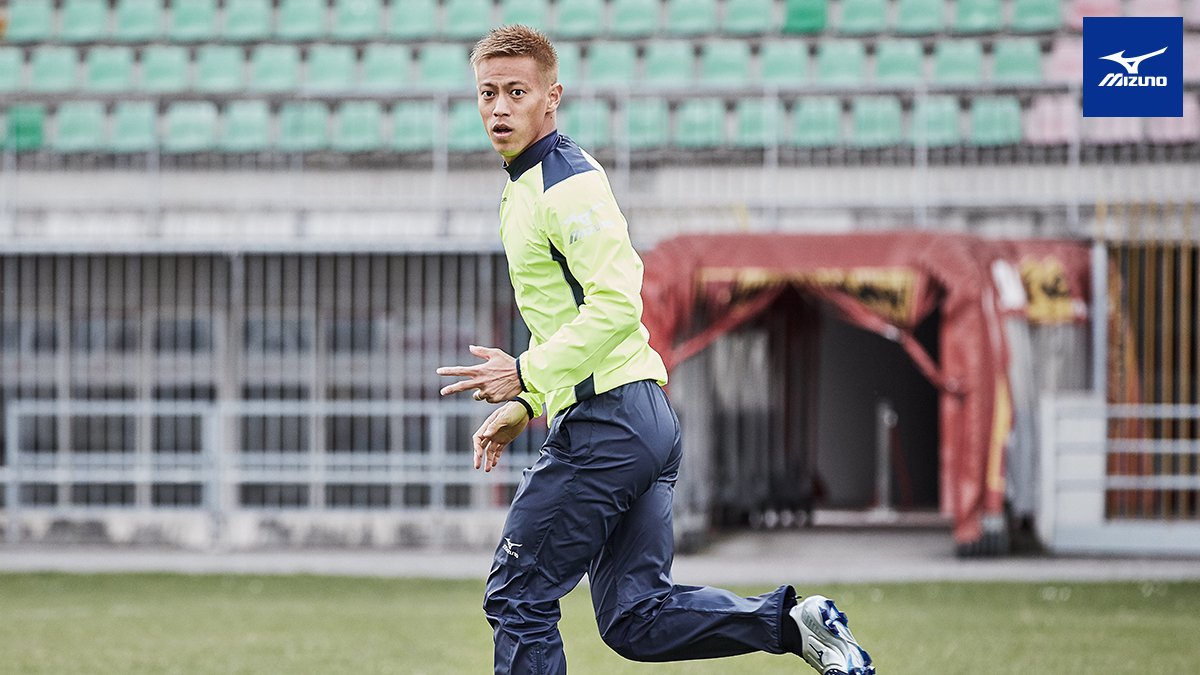 Mizuno Football Jp على تويتر New 17年春夏コレクション ピステシャツが新登場 首の動きに対するストレスを軽減するため ネック部分の素材にもこだわったデザイン T Co Dgfqq0ly1v Mizuno Japanspirit 本田圭佑 T Co 0y9qw9f7pm