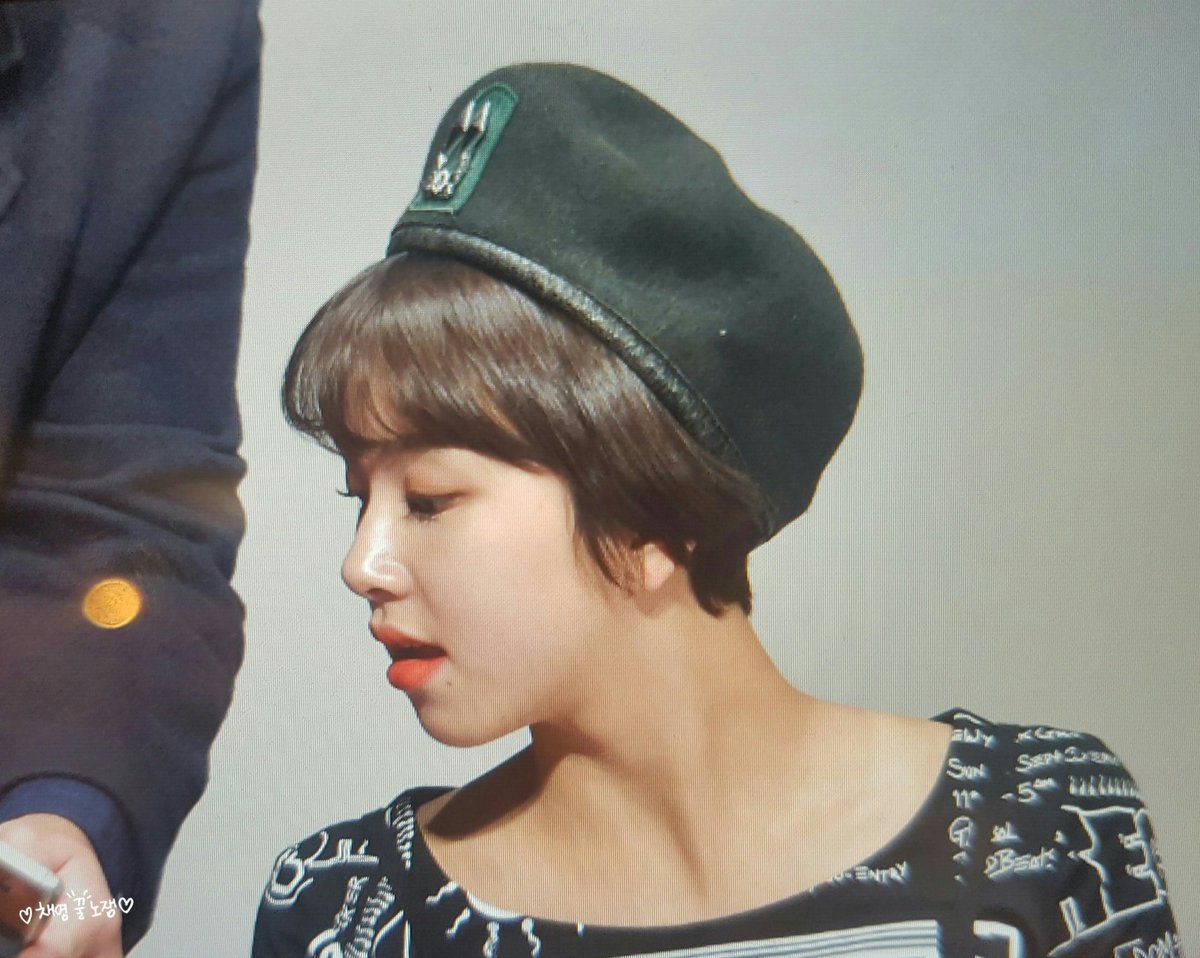 honeychaeng's tweet photo. #트와이스 #TWICE #채영 #chaeyoung
170226 #상암팬싸 프리뷰

손중위님😎
충성! https://t.co/DwNQZTFkGw